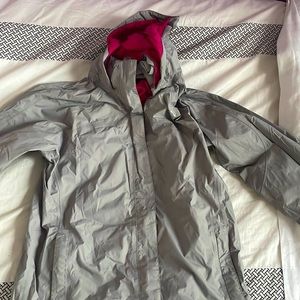 north face windbreaker
